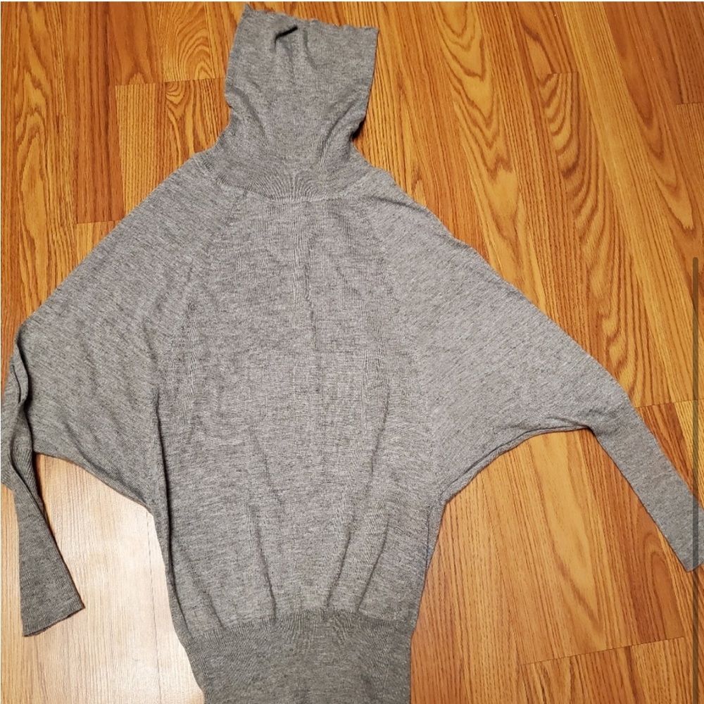 Sweater - Picture 2 of 3